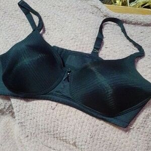 Vanity Fair Classic Black Bra